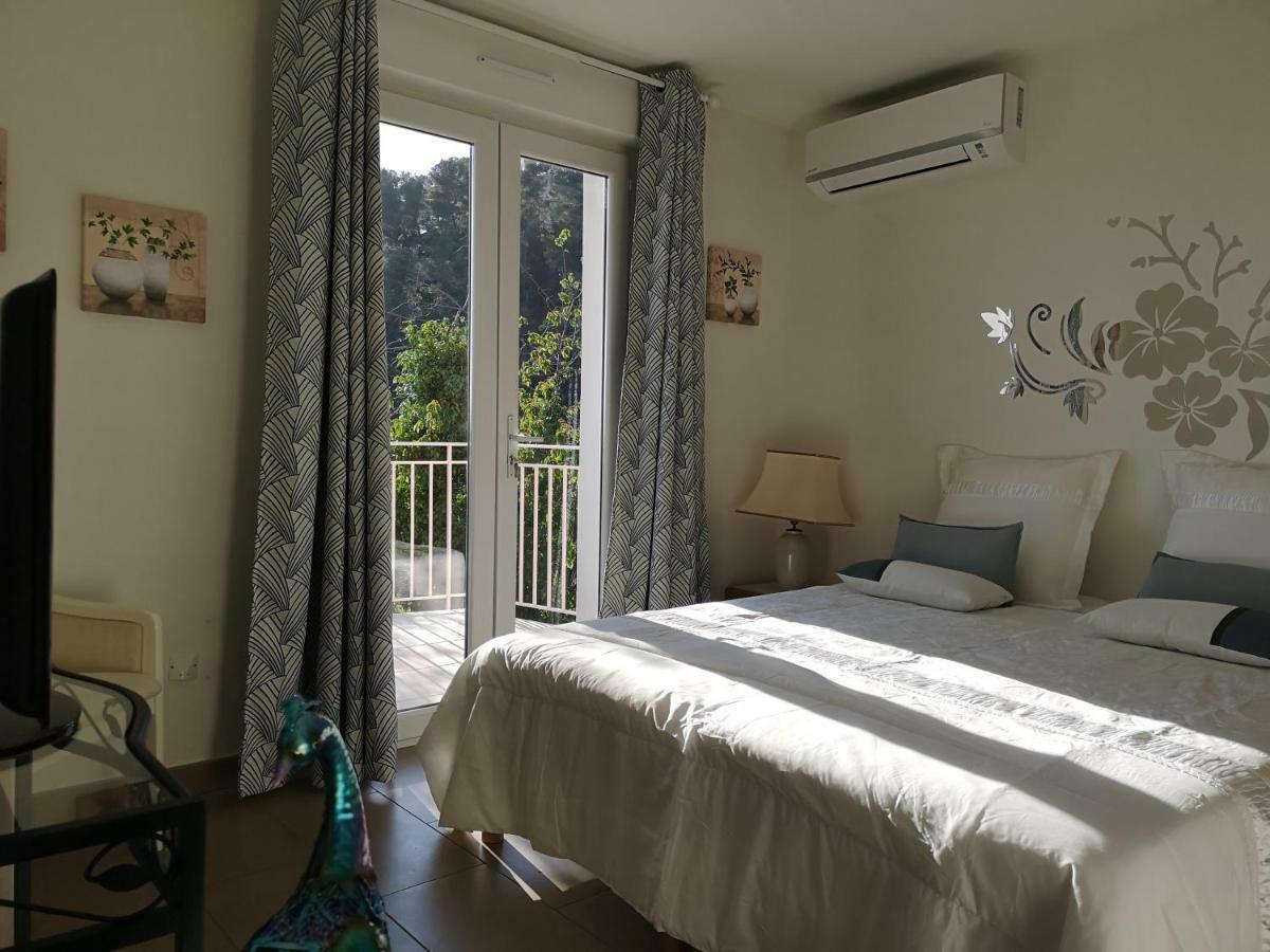 Entre Amie & Spa Cantaron Εξωτερικό φωτογραφία